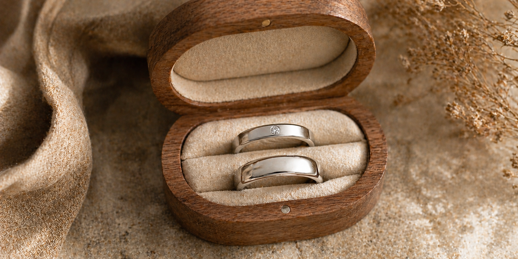 Artisan ring box